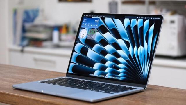 MacBook Air M4 Review